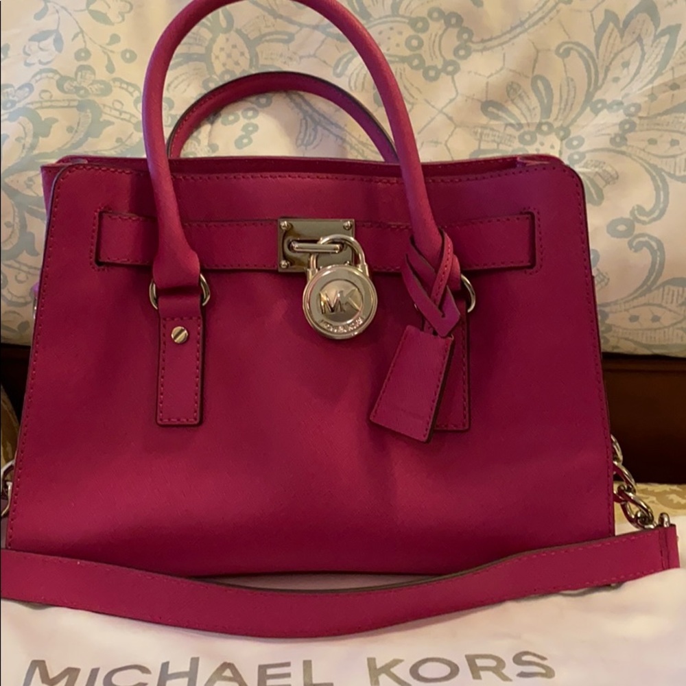 Like new Michael Kors Hamilton purse